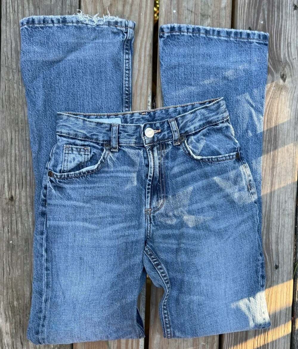 ZARA Distressed Denim Jeans Size 32